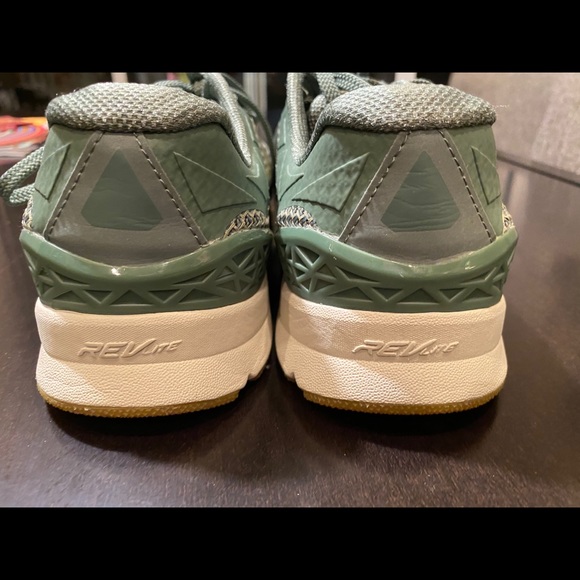 Men’s sneaker - Picture 3 of 4